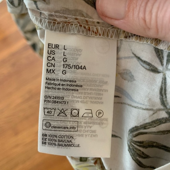 H&M tropical botanical print cotton blouse - Picture 6 of 6